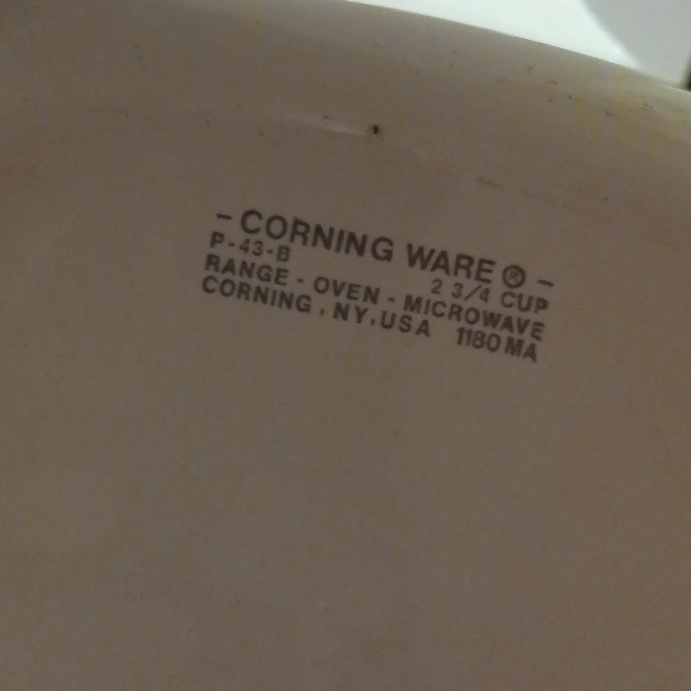 Corningware Pyrex Spice Of Life White Casserole Dish with Floral Design